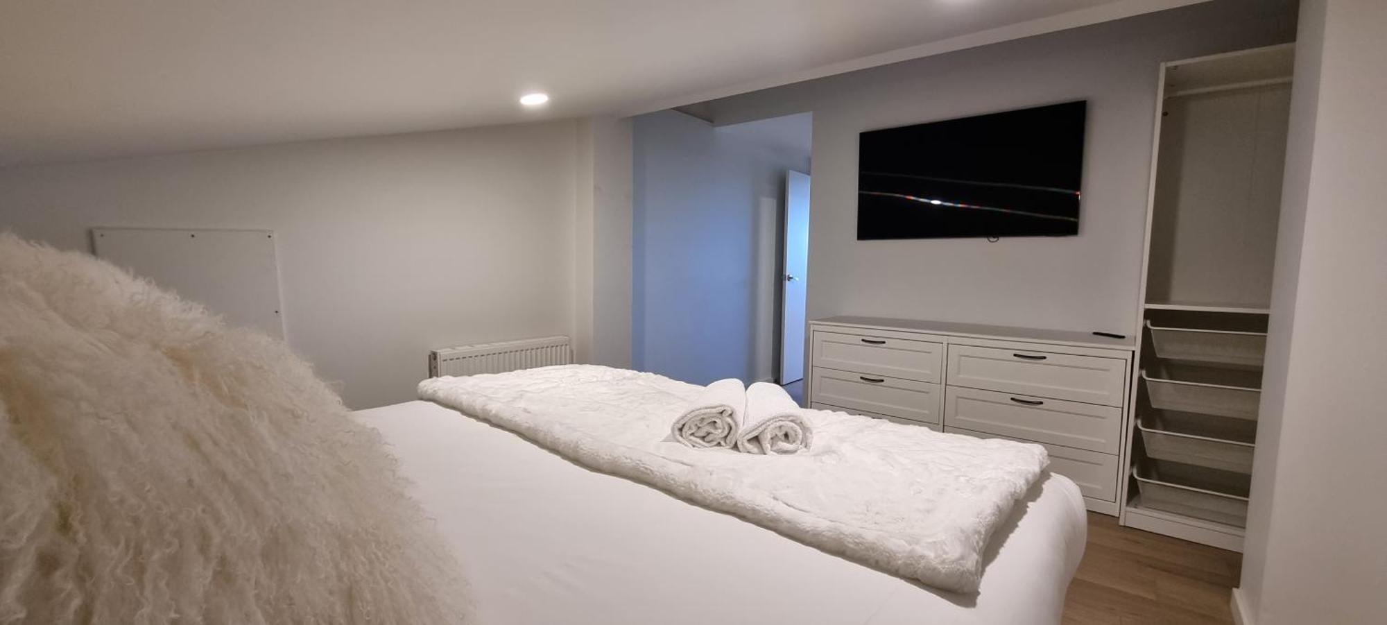 Cedarwood Apartments Falls Creek Buitenkant foto