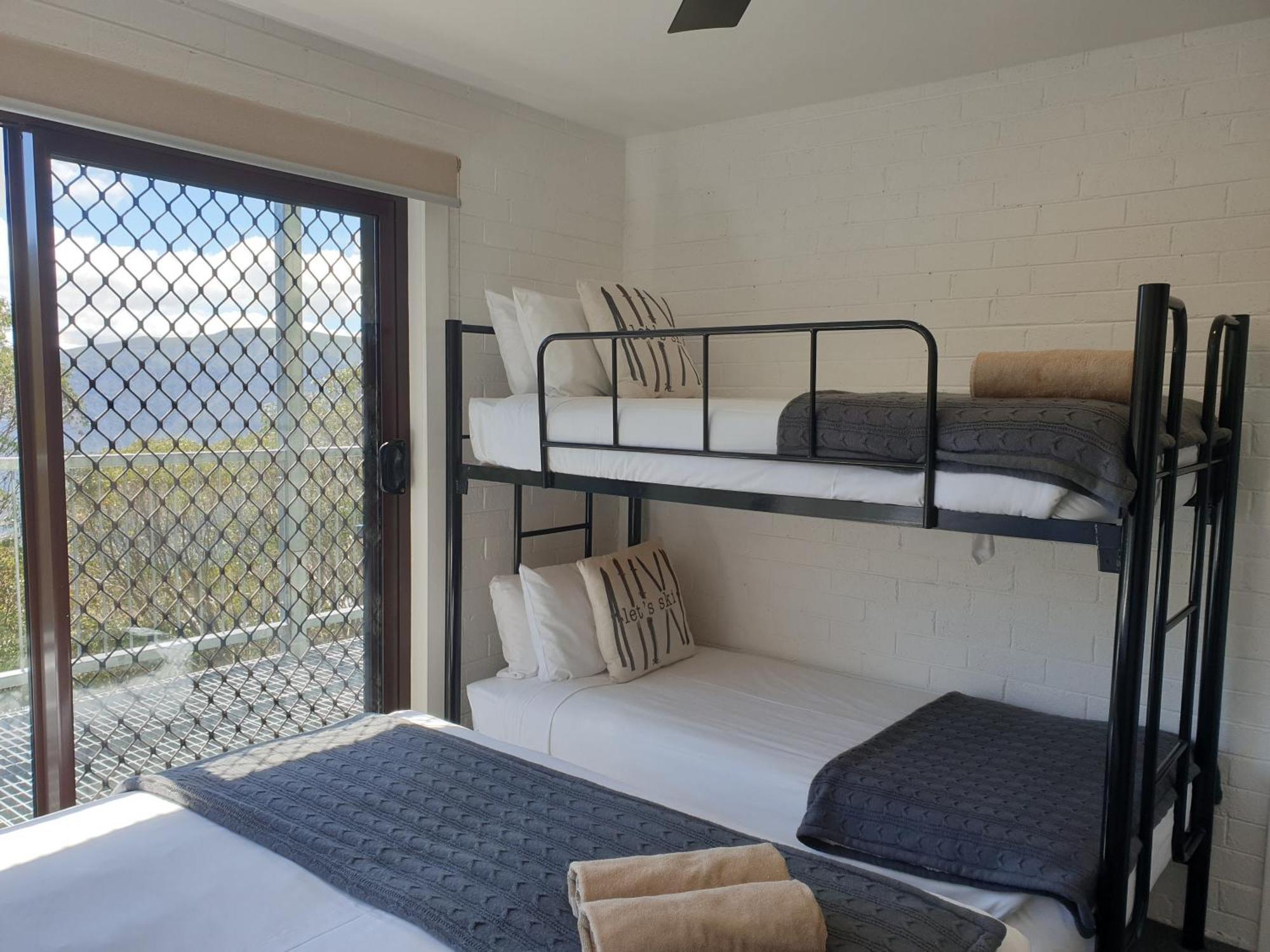 Cedarwood Apartments Falls Creek Buitenkant foto