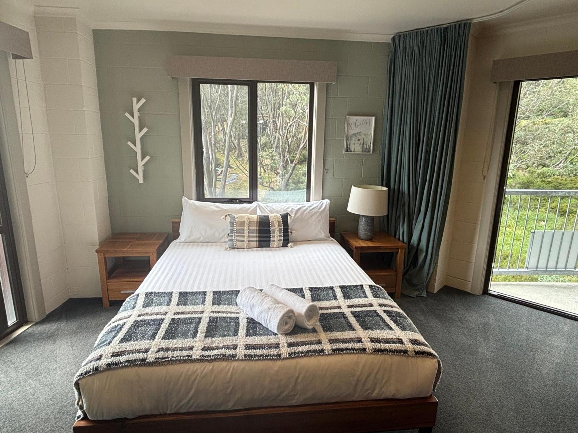 Cedarwood Apartments Falls Creek Buitenkant foto